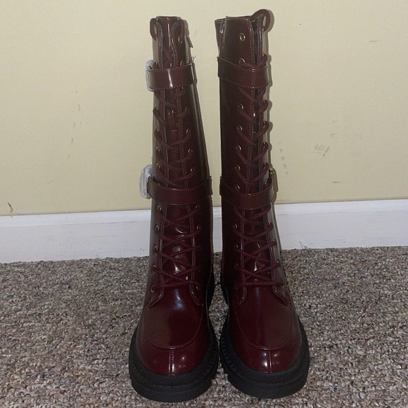 Womens New Shoedazzle Gabrela Lace-Up Flat Boot Color: Oxblood - Picture 4 of 14